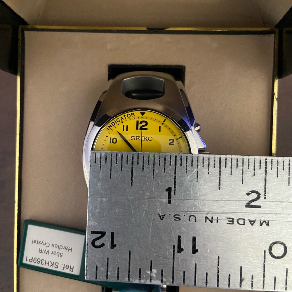 Seiko water resistant watch - Picture 5 of 5